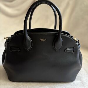 Coach Black Empire 28
